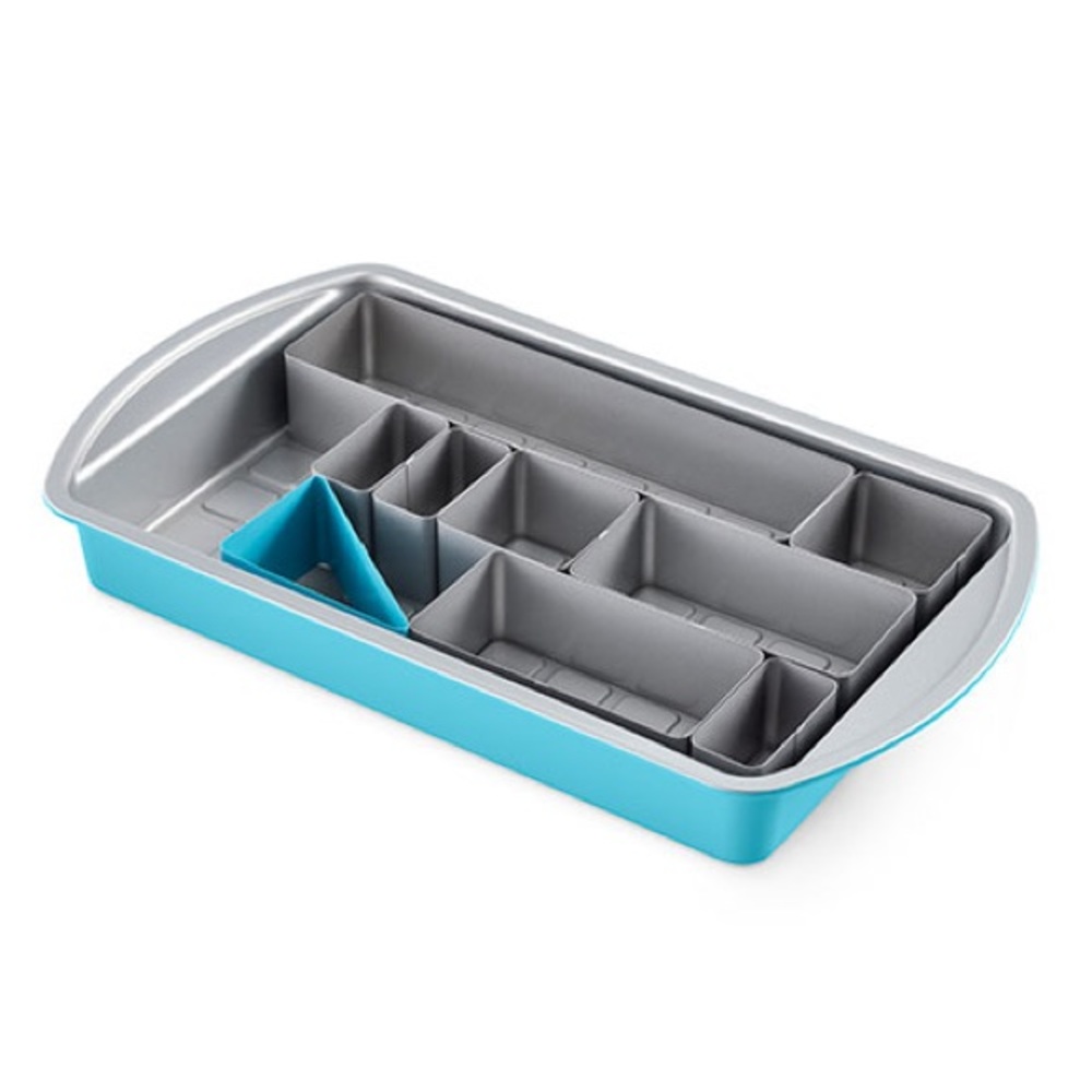 Pampered Chef 👩🏻‍🍳 Numbers and Letters Cake Pan 🎂 - Picture 2 of 4